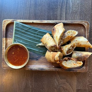 Crispy Vegetable Spring Rolls